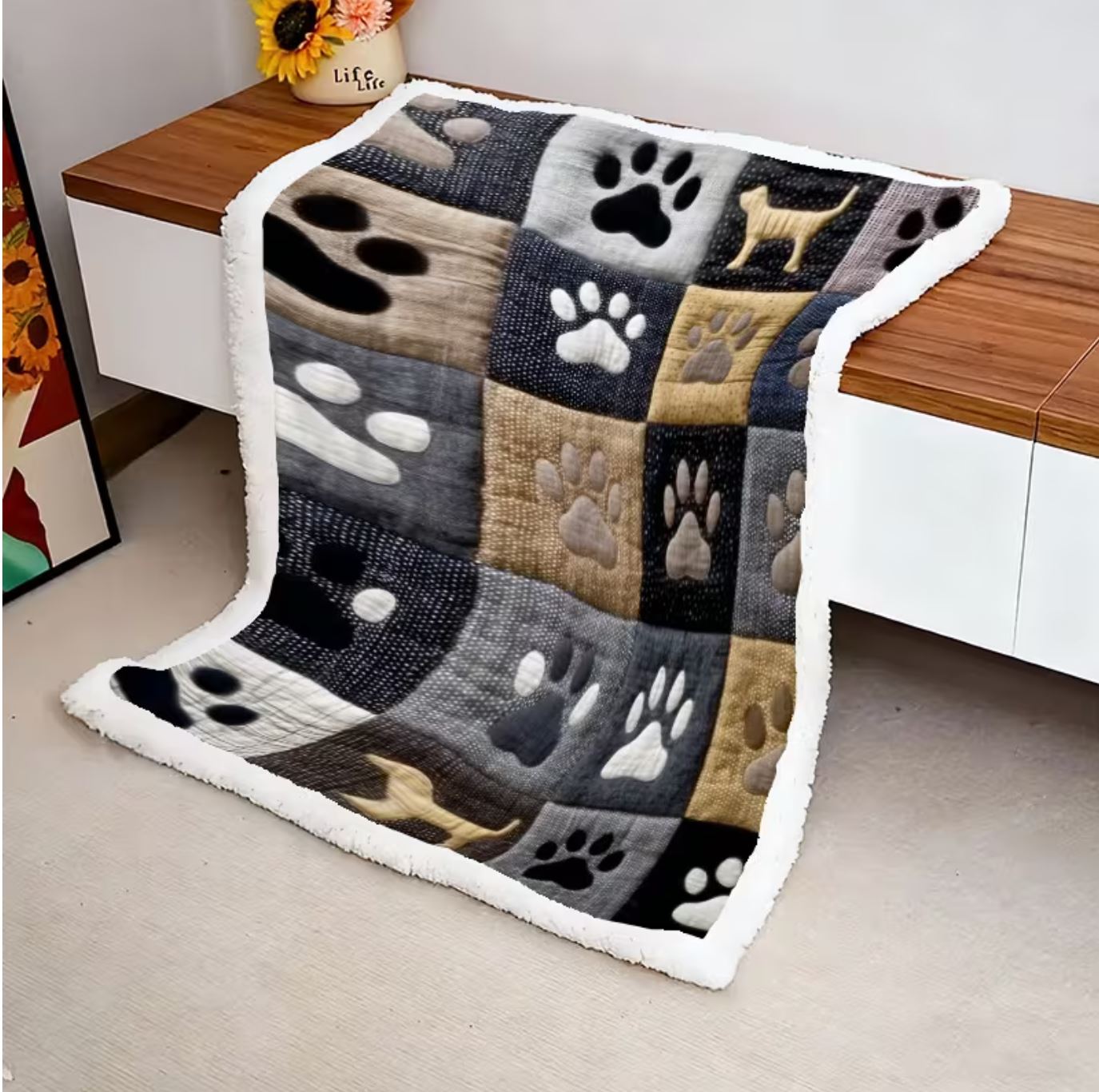Multicolor Paw Peint and Bone Pattern Blanket 49cm x 80cm